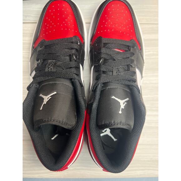 Air Jordan 1 Low gym red white black size 8 New with box
